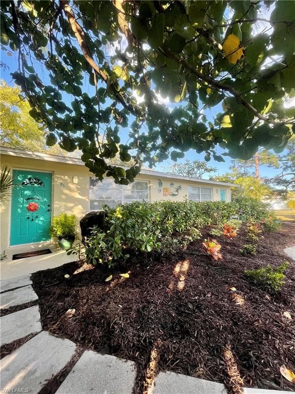 83/85 7th ST BONITA SPRINGS, FL 34134