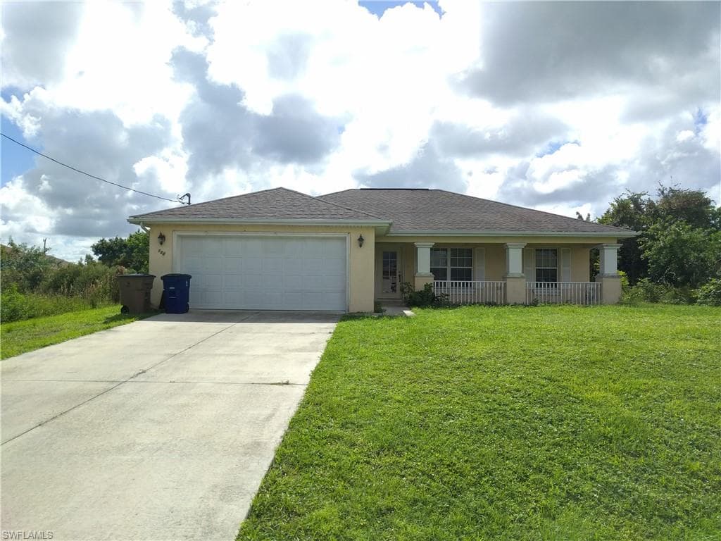 148 Pennfield ST LEHIGH ACRES, FL 33974