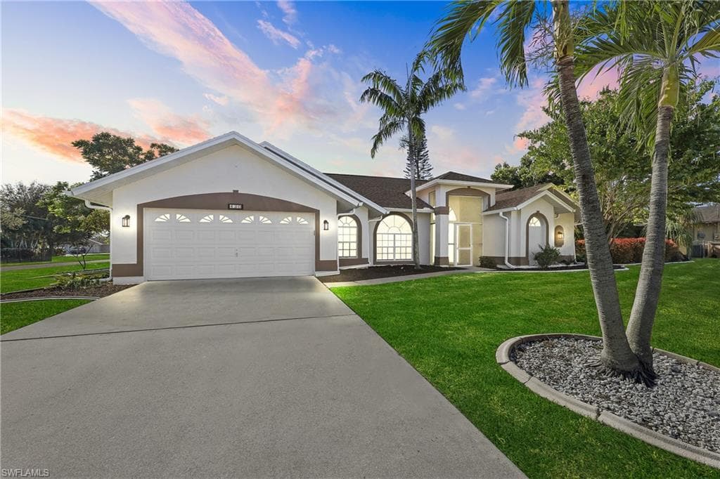 430 SE 32nd ST CAPE CORAL, FL 33904