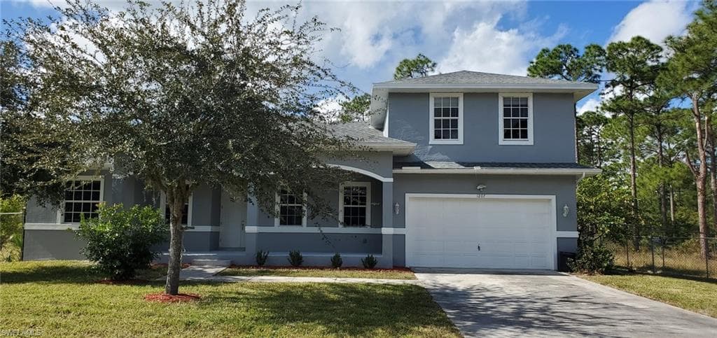 1207 Henry AVE LEHIGH ACRES, FL 33972