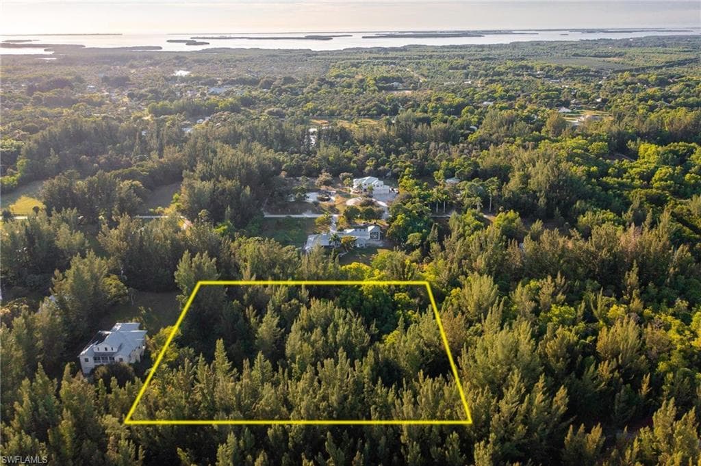 12621 Trend BLVD BOKEELIA, FL 33922