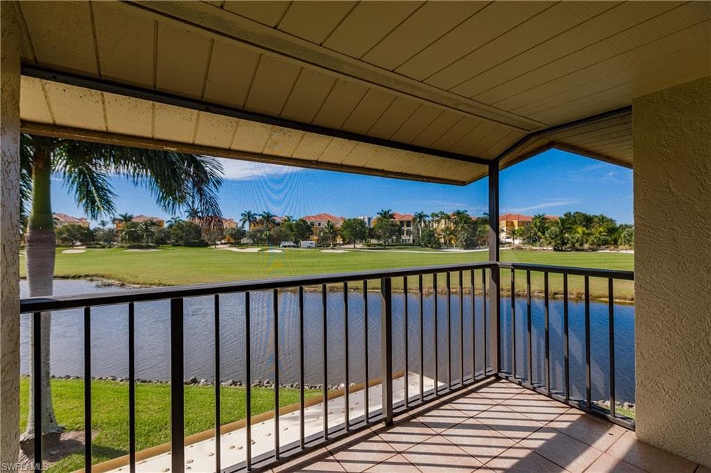 1520 Mainsail DR 3 NAPLES, FL 34114
