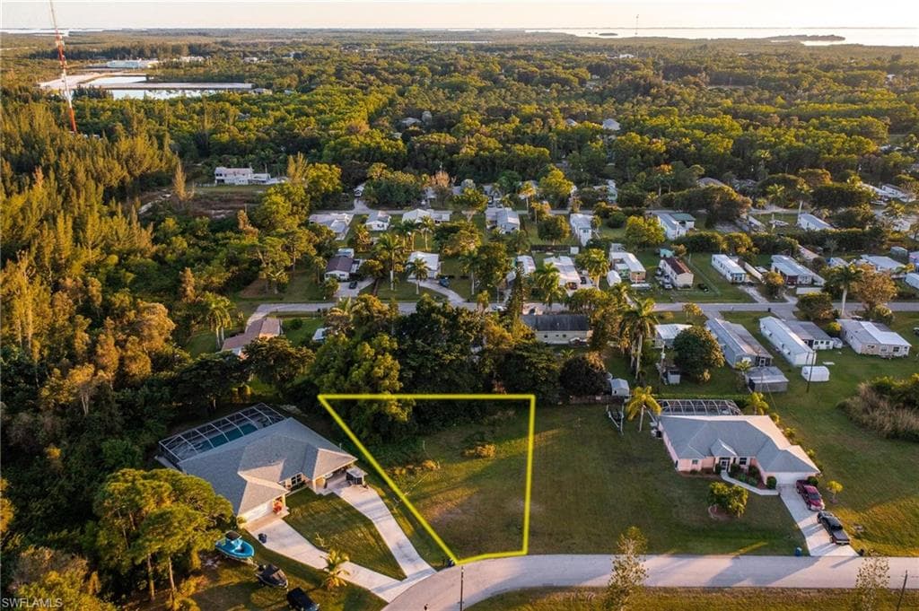 5491 Genesee PKY BOKEELIA, FL 33922
