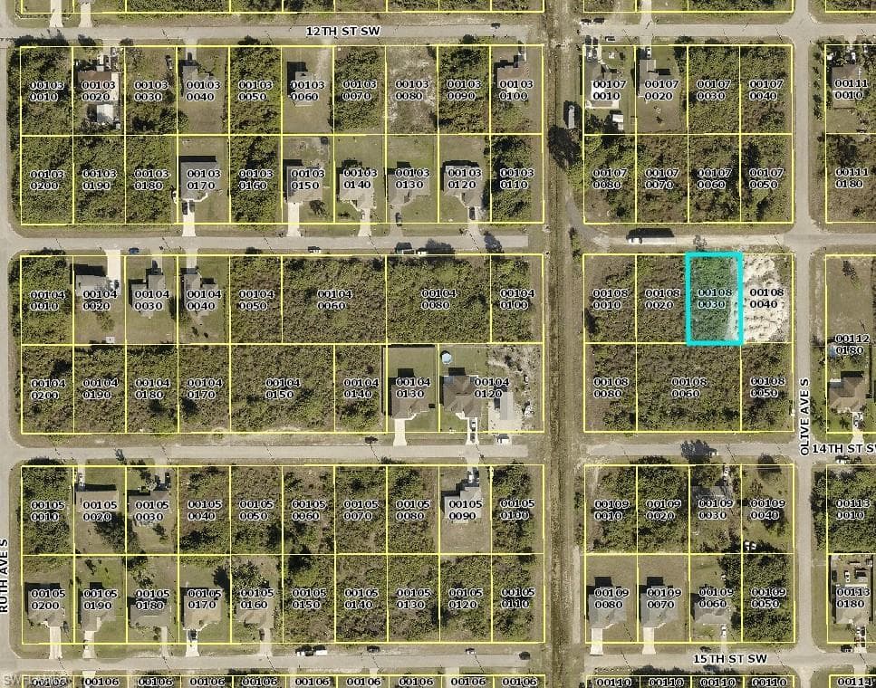 3121 13th ST SW LEHIGH ACRES, FL 33976