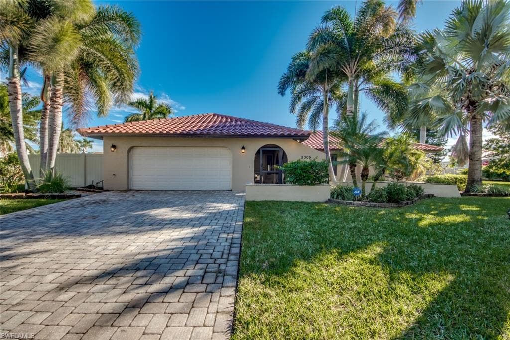 5305 SW 25th CT CAPE CORAL, FL 33914