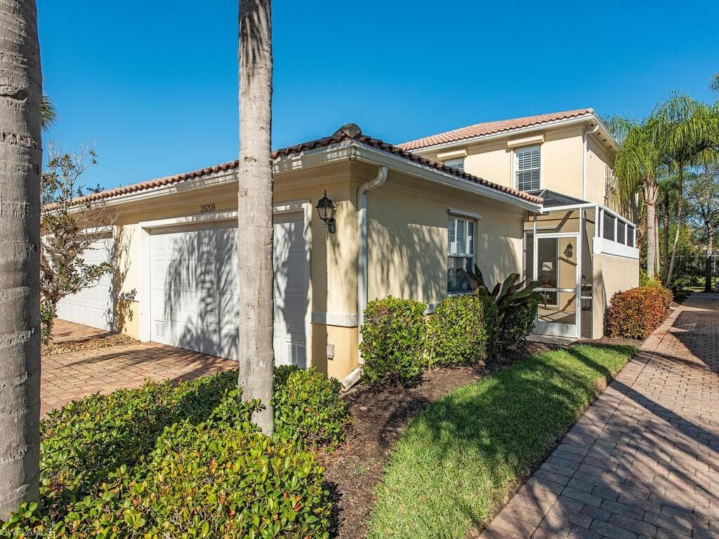 28209 Jeneva WAY BONITA SPRINGS, FL 34135