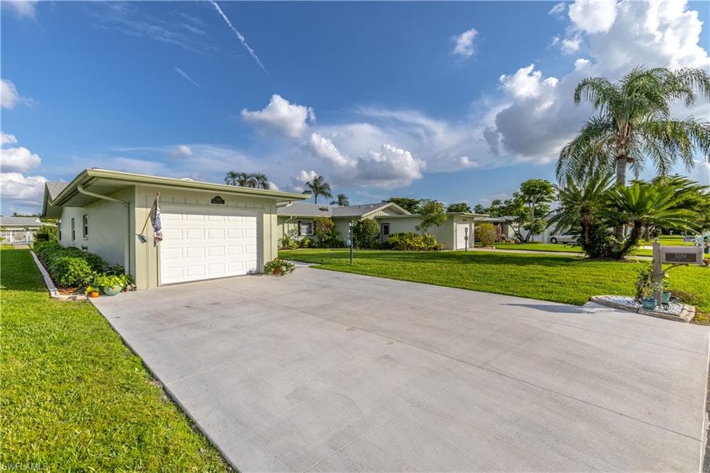 5559 Boynton LN FORT MYERS, FL 33919