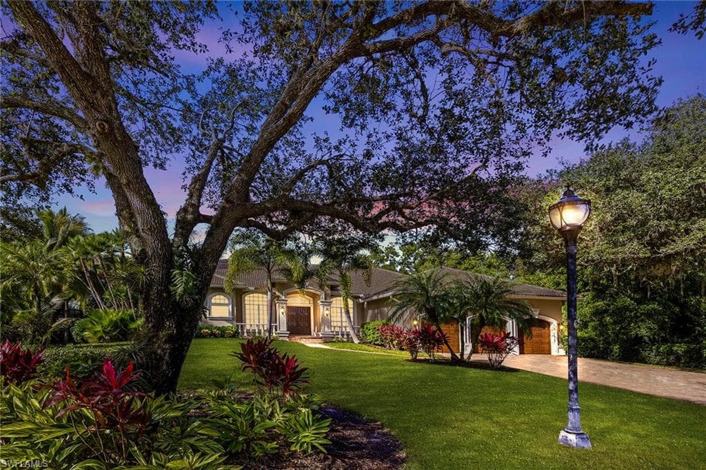 6850 Lake Devonwood DR FORT MYERS, FL 33908