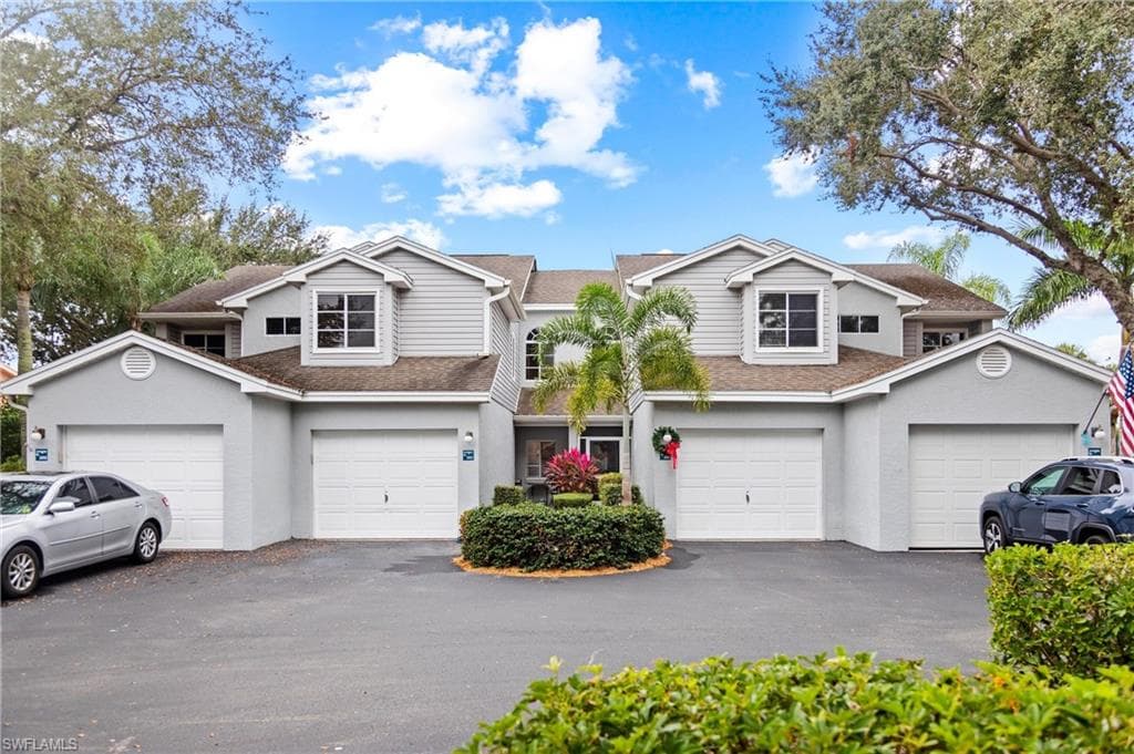 2550 Citrus Lake DR W-102 NAPLES, FL 34109