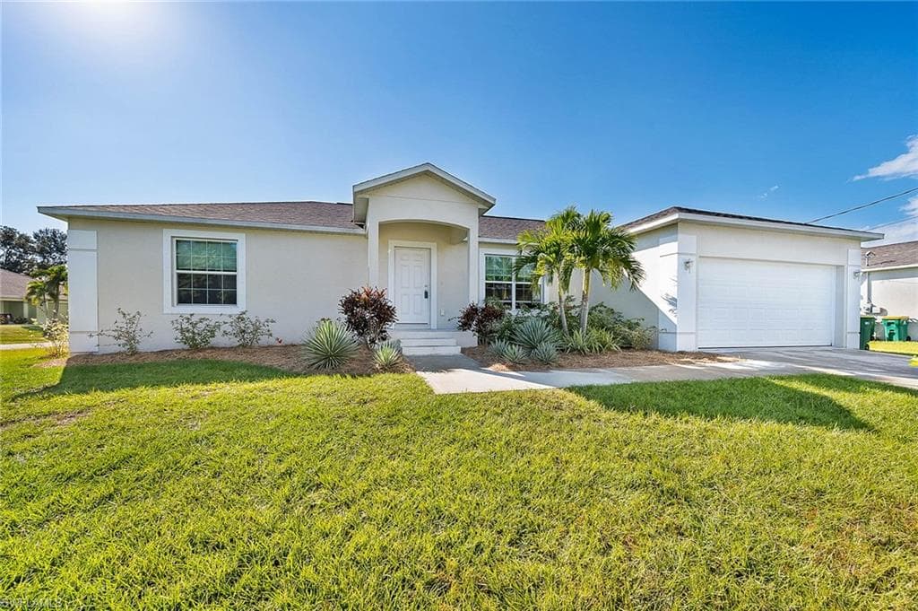 12069 Helicon AVE PORT CHARLOTTE, FL 33981