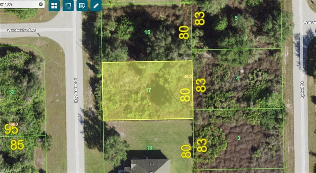 10110 Bay State DR PORT CHARLOTTE, FL 33981
