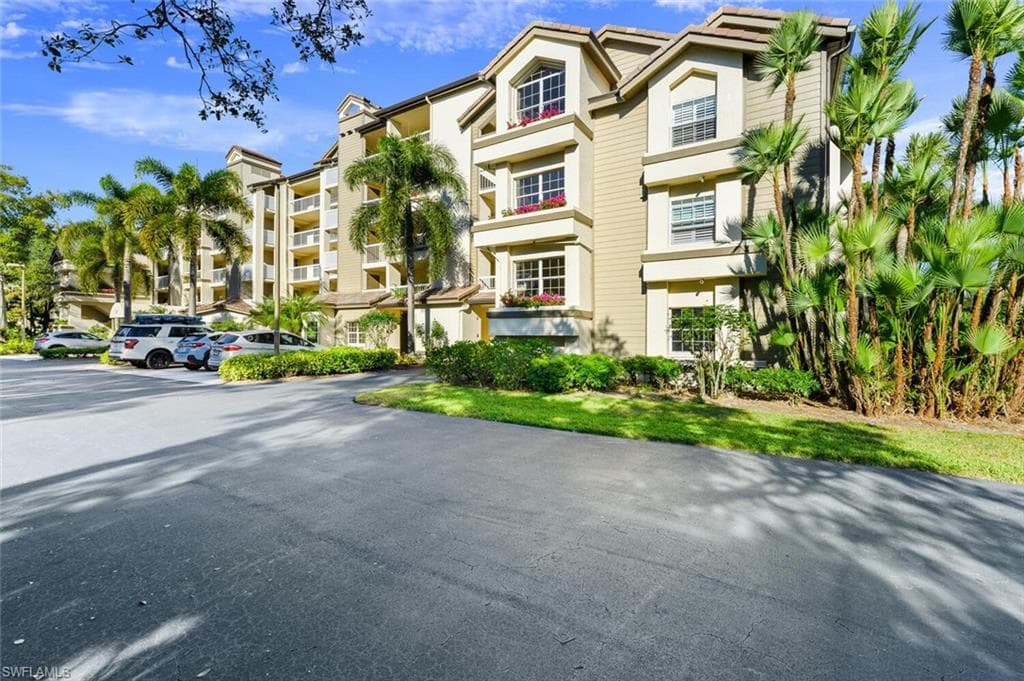 26910 Wedgewood DR 401 BONITA SPRINGS, FL 34134