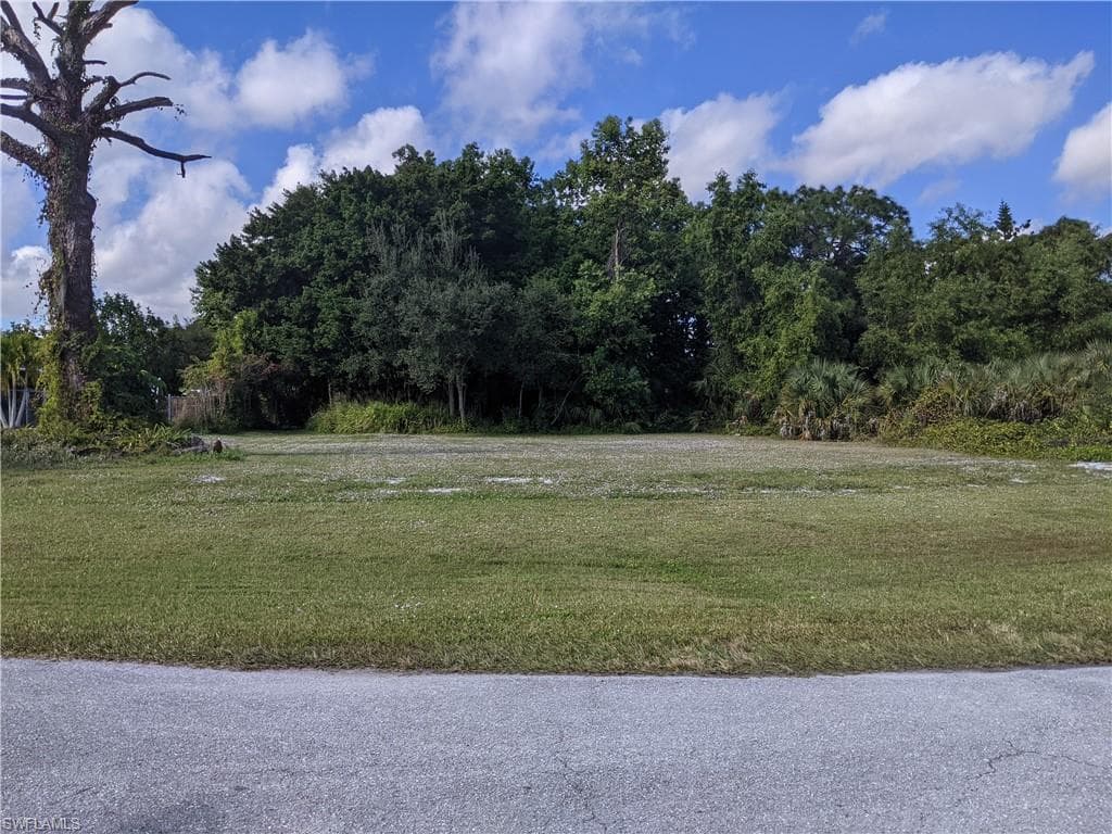 4125 Prestwick CT NORTH FORT MYERS, FL 33903