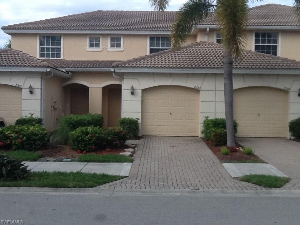 8582 Athena CT LEHIGH ACRES, FL 33971
