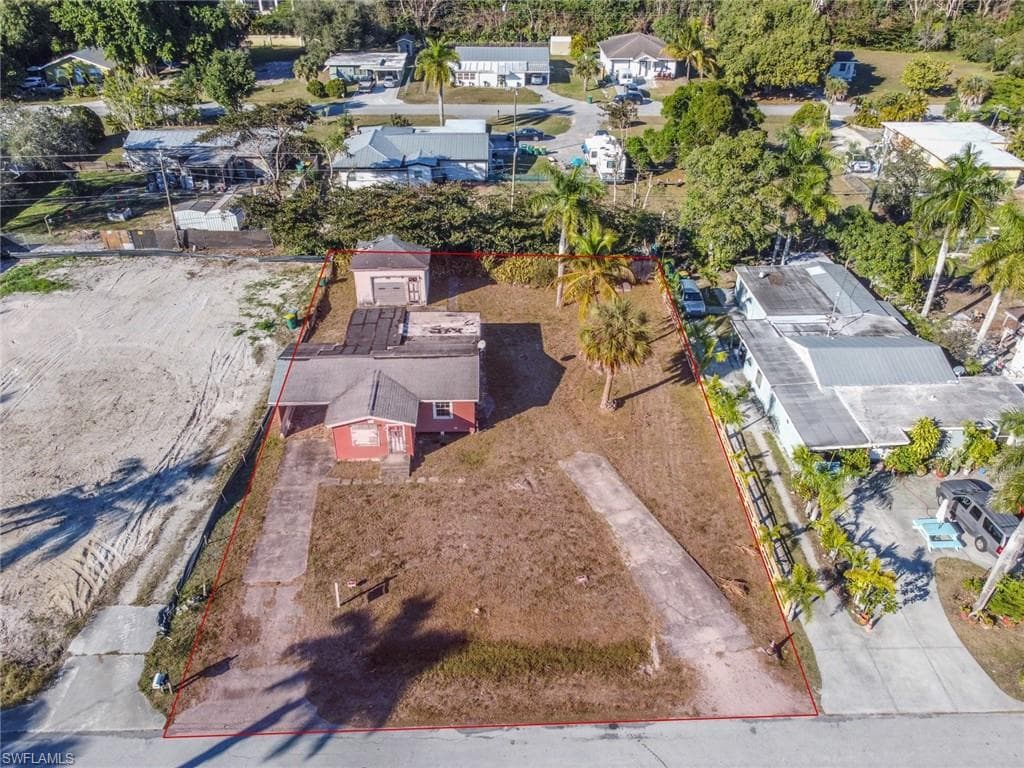 2601 Storter AVE NAPLES, FL 34112