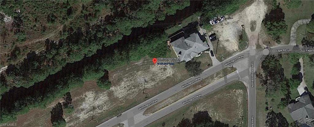 13 Wilmington PKY CAPE CORAL, FL 33993