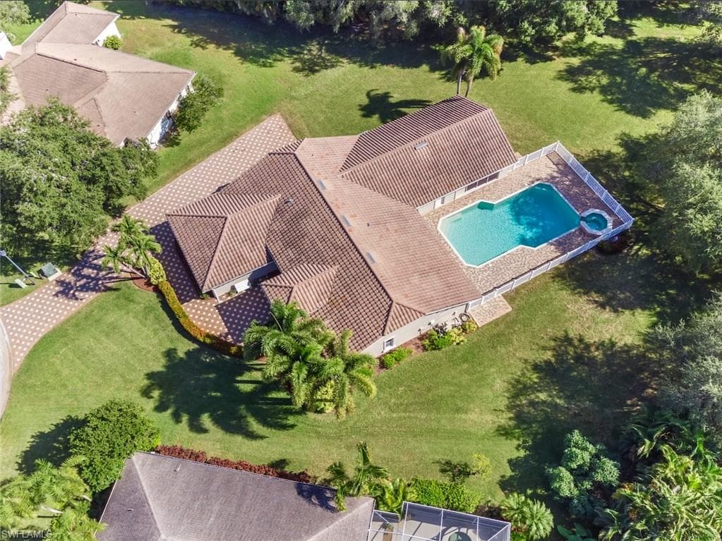 8777 Banyan Cove CIR FORT MYERS, FL 33919