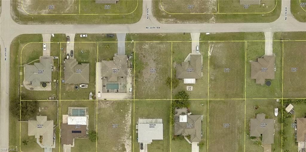 414 NE 20th TER CAPE CORAL, FL 33909