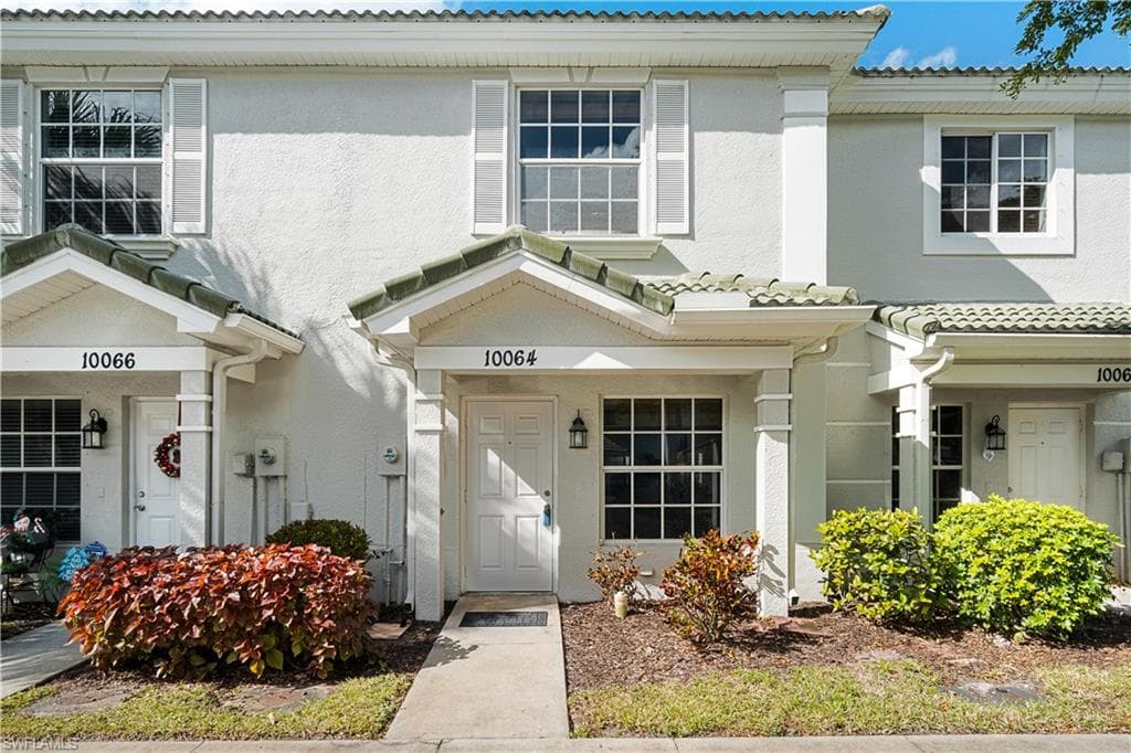 10064 Poppy Hill DR FORT MYERS, FL 33966