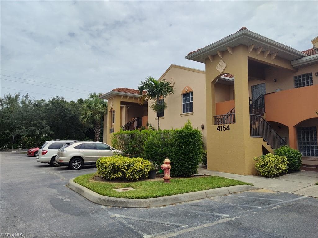 4154 Castilla CIR 206 FORT MYERS, FL 33916