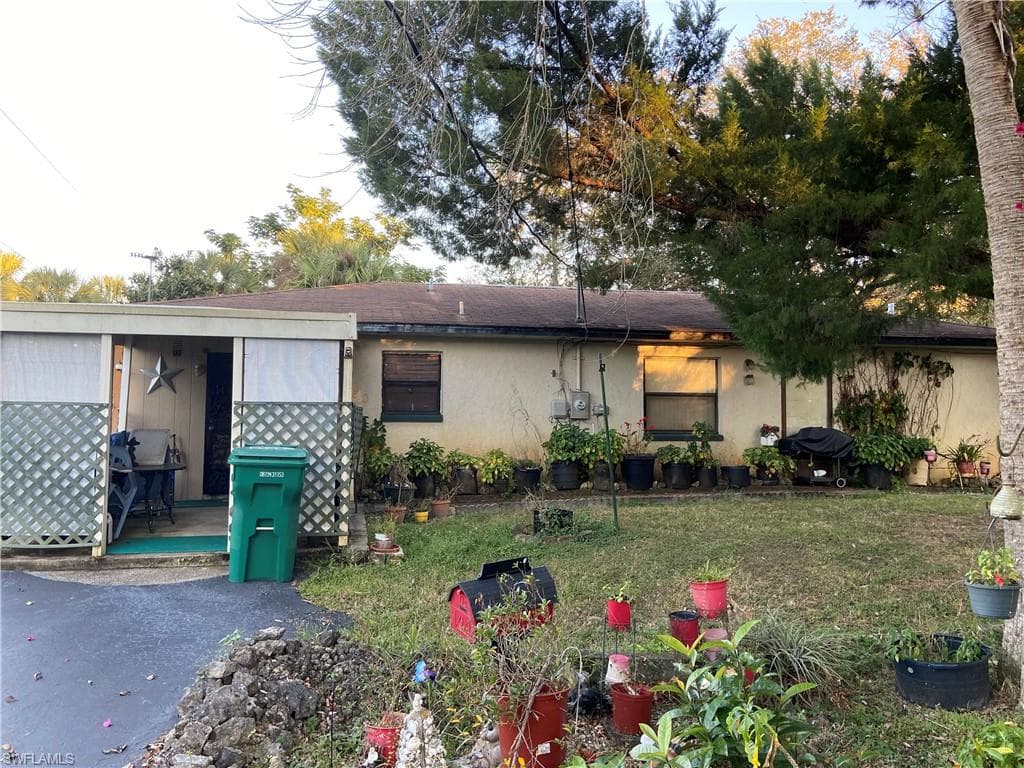 230 14th ST NE NAPLES, FL 34120