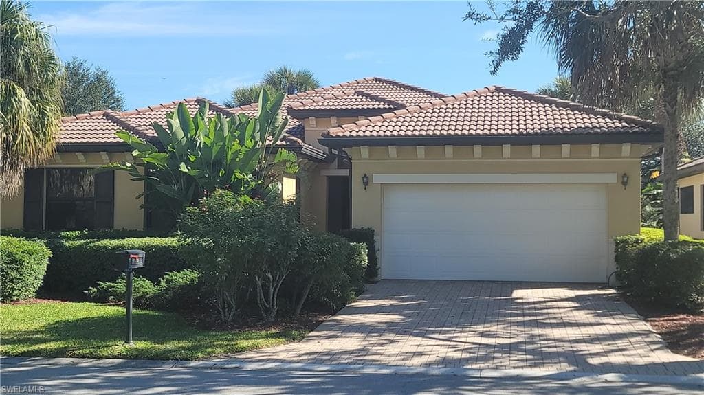 12729 Kentwood AVE FORT MYERS, FL 33913