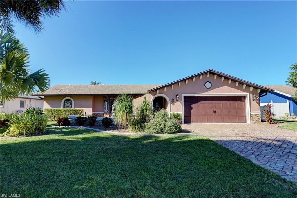 413 Tower DR CAPE CORAL, FL 33904