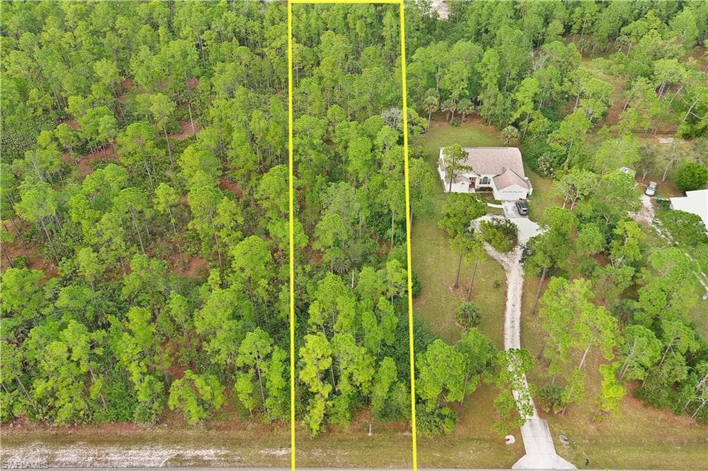 6th AVE NE NAPLES, FL 34120