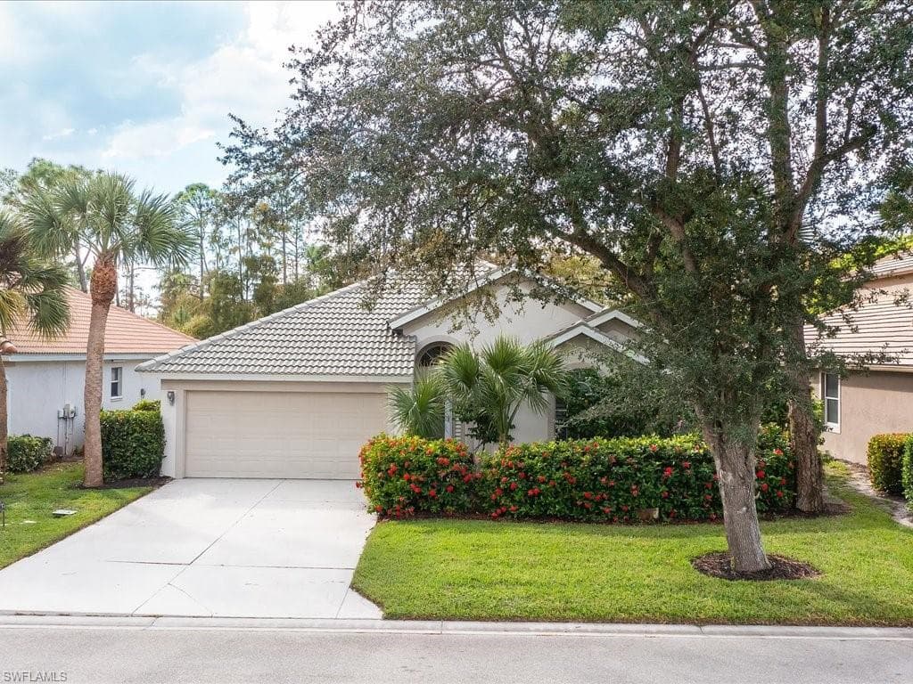 6557 Autumn Woods BLVD NAPLES, FL 34109