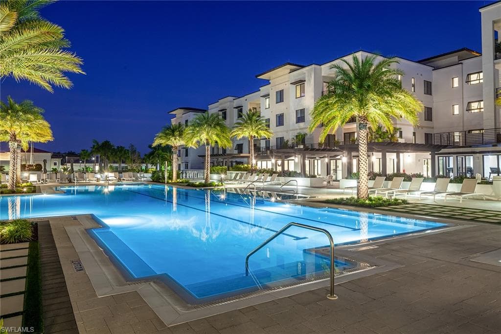 1111 Central AVE 412 NAPLES, FL 34102