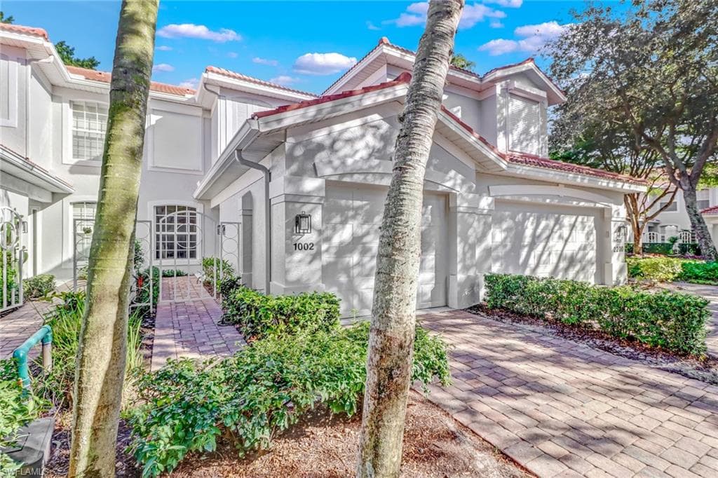 2200 Arielle DR 1002 NAPLES, FL 34109