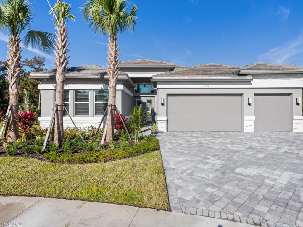 11725 Jasper CT NAPLES, FL 34120