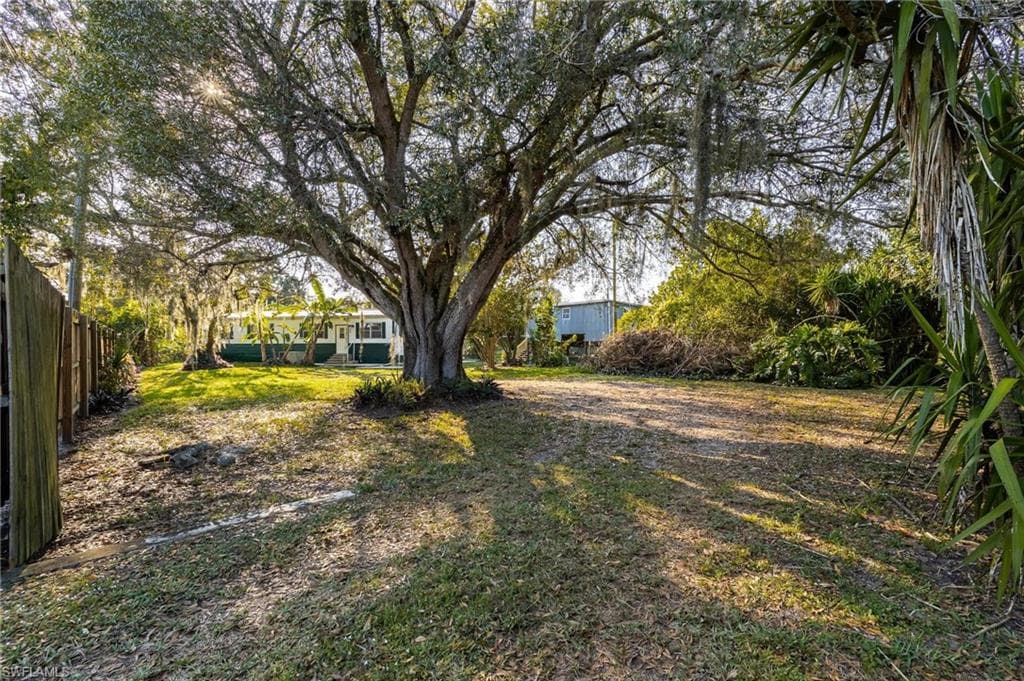 1050 Lake ST MOORE HAVEN, FL 33471