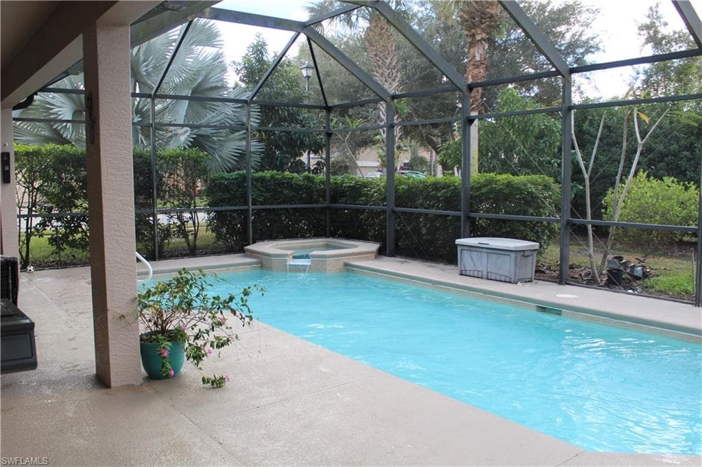 2056 Sagebrush CIR NAPLES, FL 34120