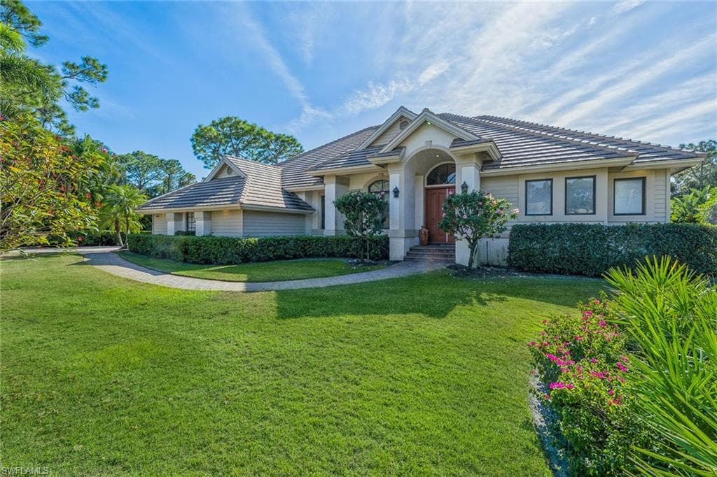 3965 Woodlake DR BONITA SPRINGS, FL 34134