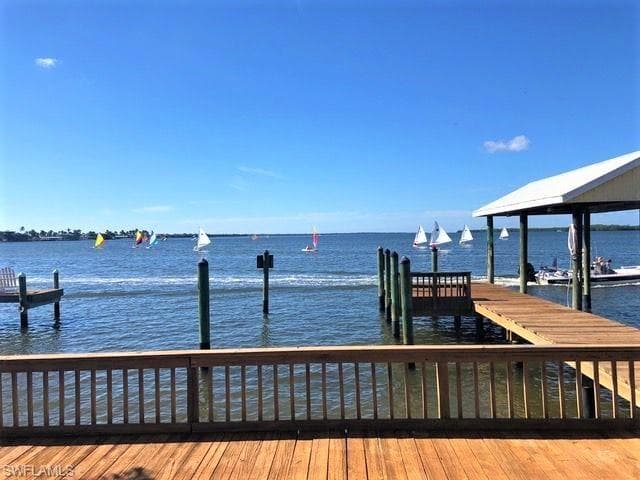 4236 Pine Island RD NW MATLACHA, FL 33993