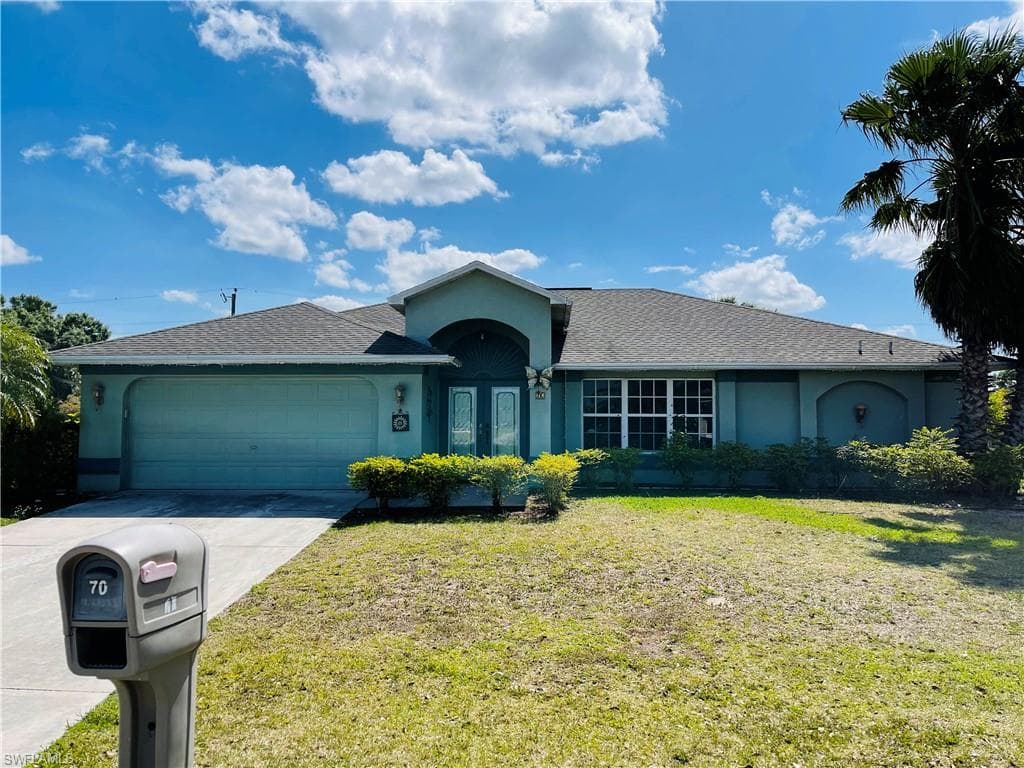 70 Lynne ST LEHIGH ACRES, FL 33936