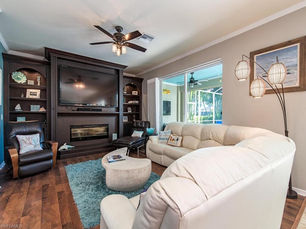 9209 Spanish Moss WAY BONITA SPRINGS, FL 34135