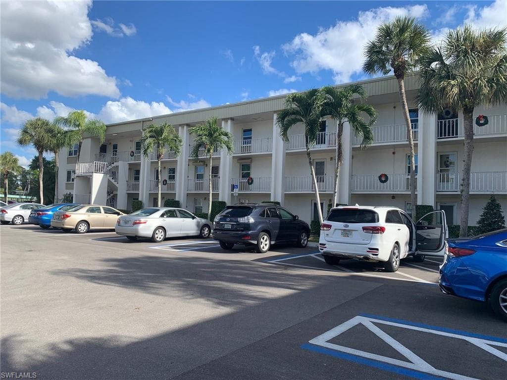 1624 Pine Valley DR 209 FORT MYERS, FL 33907