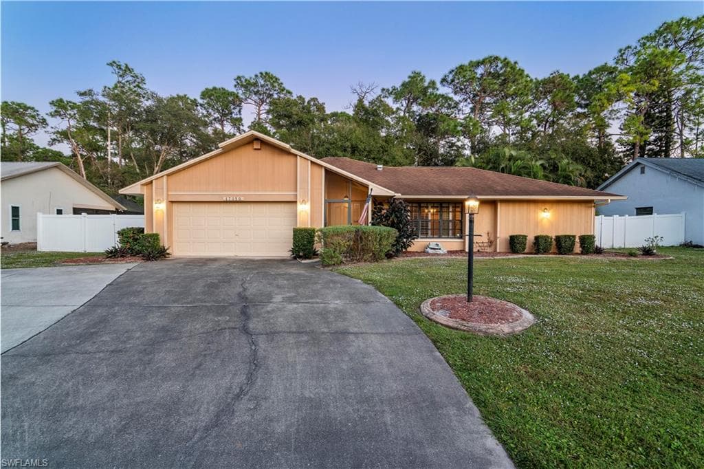 17150 Laurelin CT NORTH FORT MYERS, FL 33917