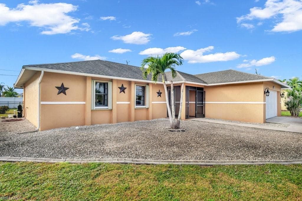 168 16th ST CAPE CORAL, FL 33990