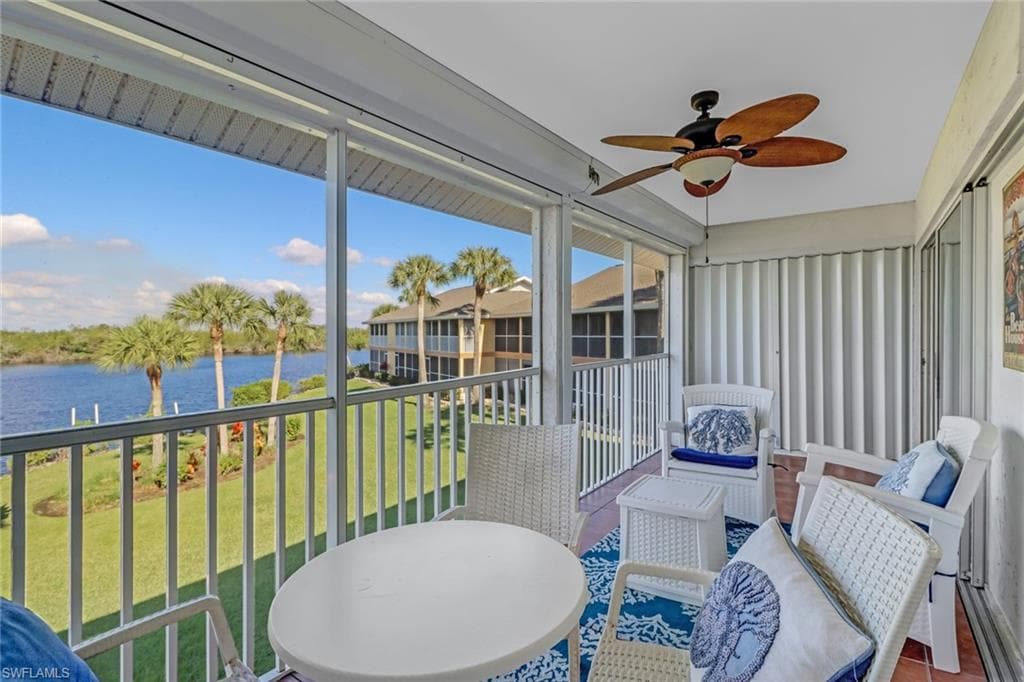 1175 Mainsail DR 714 NAPLES, FL 34114