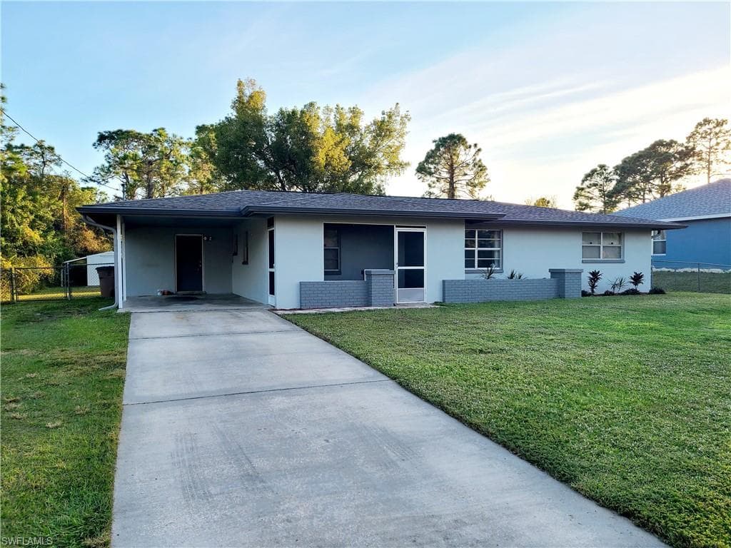 1020 Sunrise BLVD LEHIGH ACRES, FL 33974