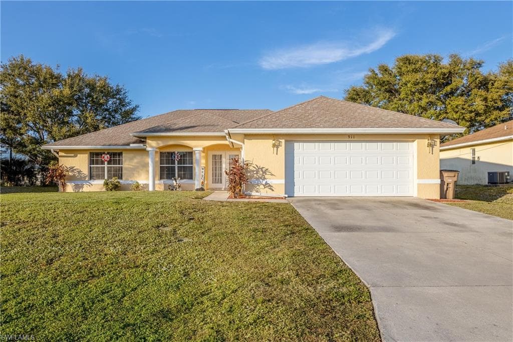 911 NE 17th TER CAPE CORAL, FL 33909