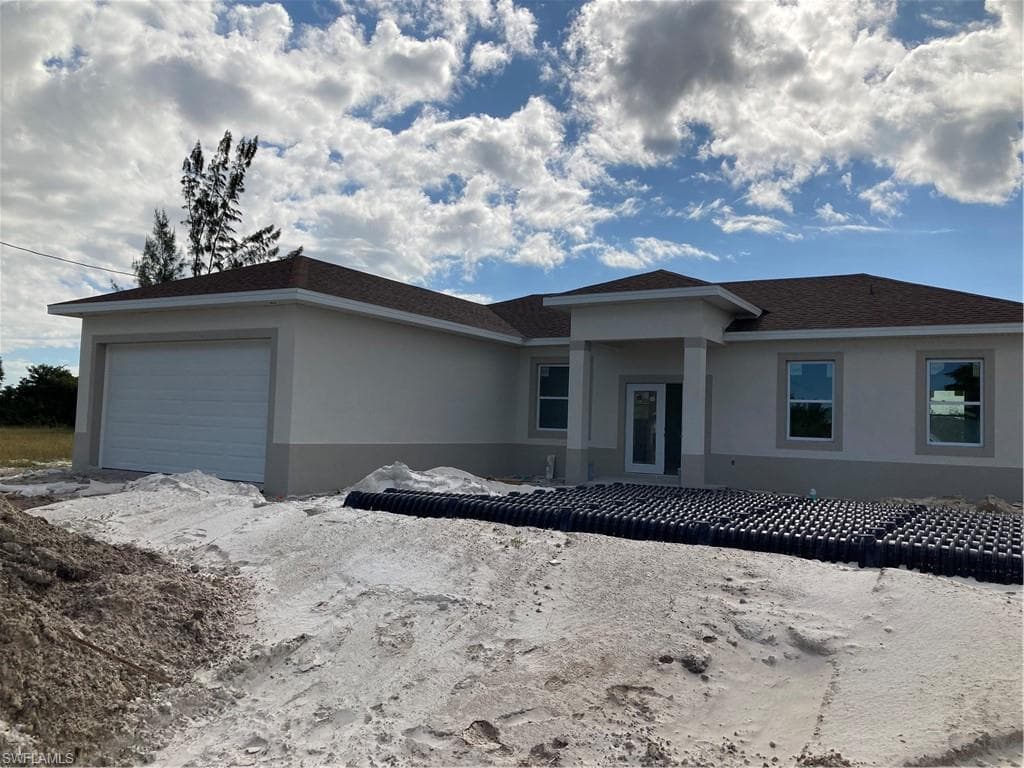 2016 Santa Barbara BLVD N CAPE CORAL, FL 33993