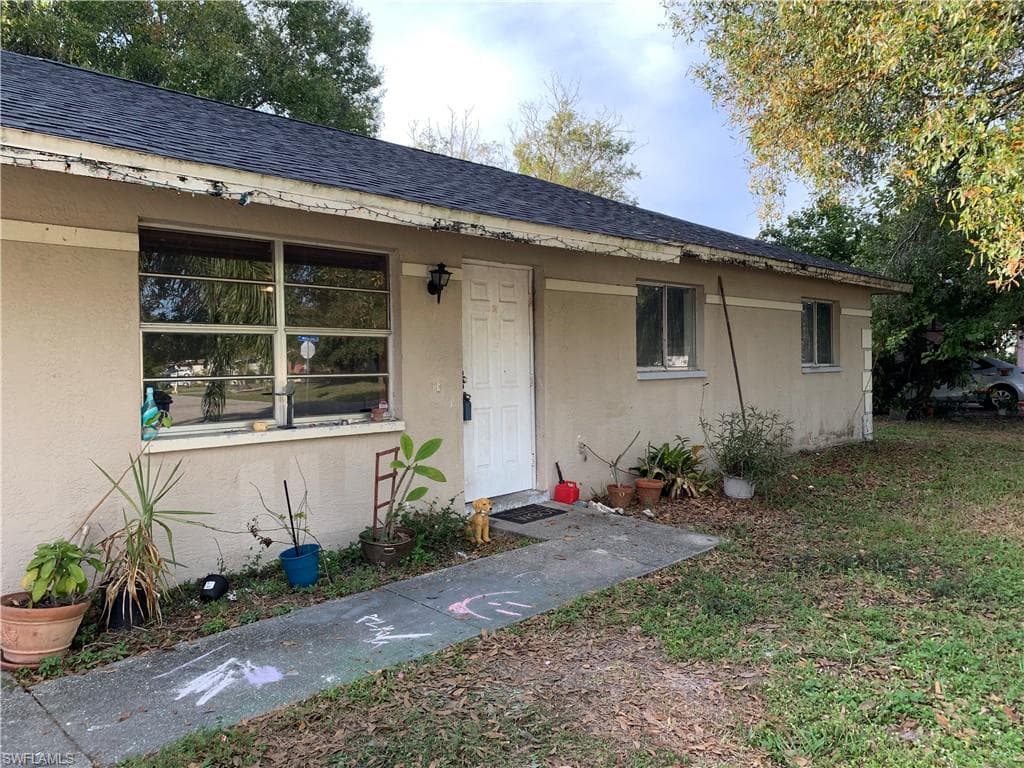 12274 1st ST FORT MYERS, FL 33905