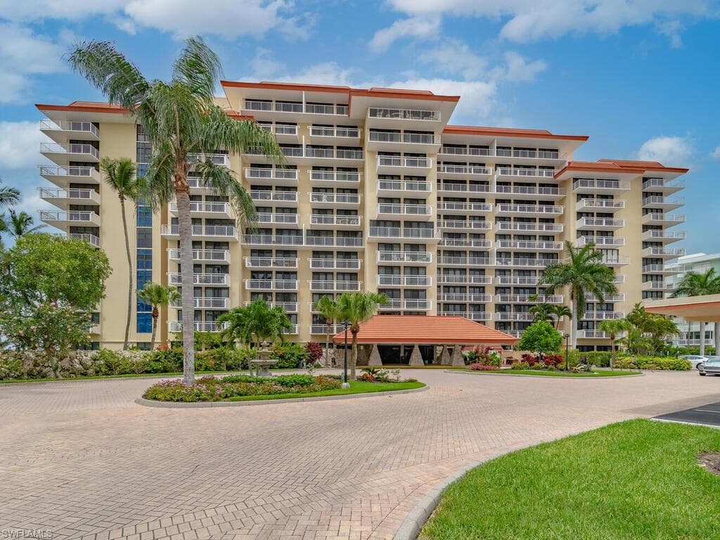 180 Seaview CT 417 MARCO ISLAND, FL 34145
