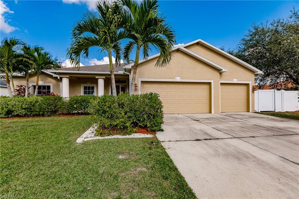 15723 Sunny Crest LN FORT MYERS, FL 33905