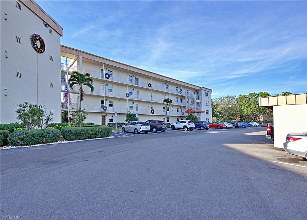1580 Pine Valley DR 204 FORT MYERS, FL 33907