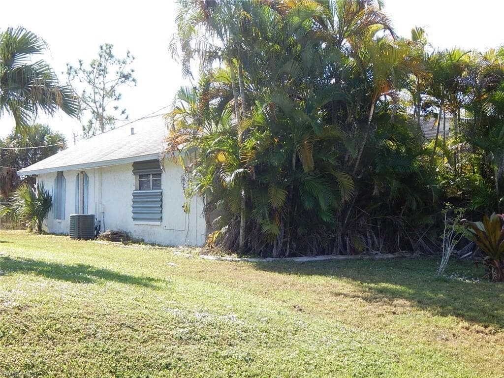 118 SE 10th TER CAPE CORAL, FL 33990